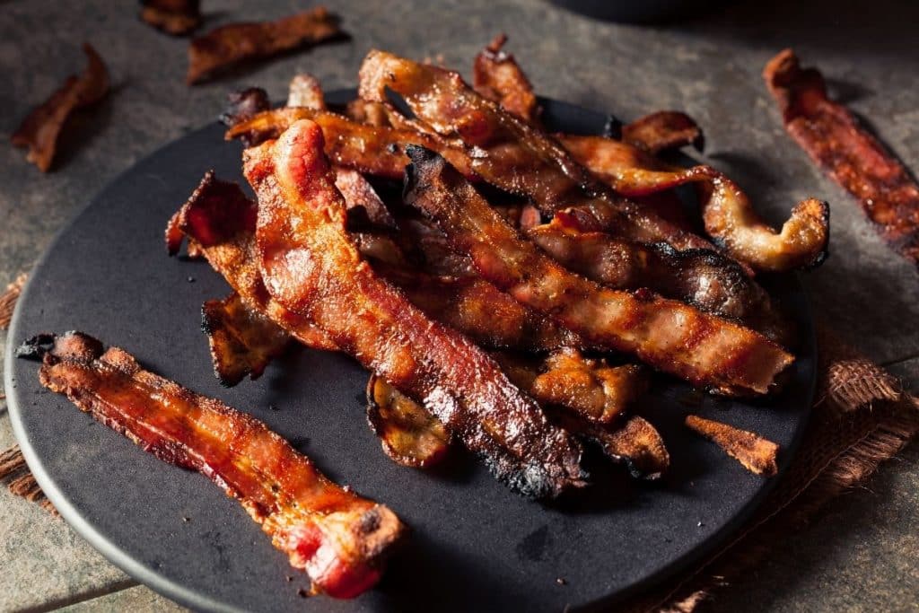 are there carbs in bacon are there carbs in bacon